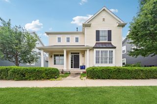 5615 Flagstone Way, West Des Moines, IA 50266