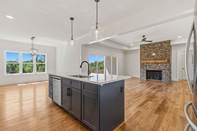 790 Bethesda Rd, Spartanburg, SC 29302
