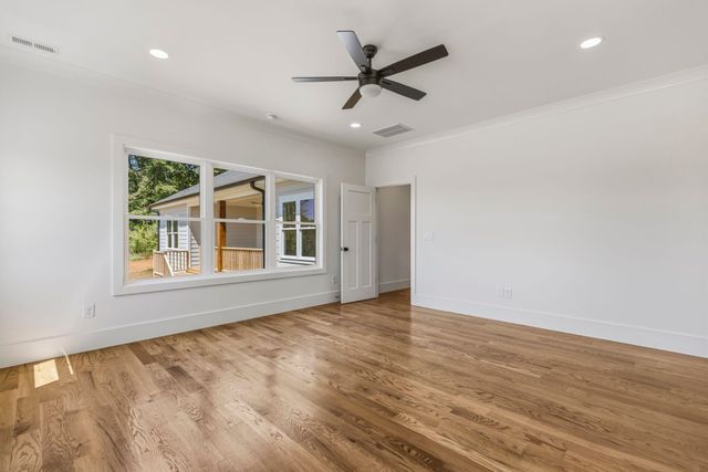 790 Bethesda Rd, Spartanburg, SC 29302