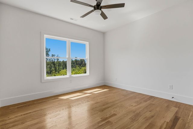 790 Bethesda Rd, Spartanburg, SC 29302