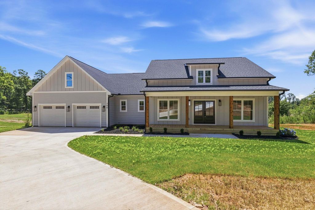790 Bethesda Rd, Spartanburg, SC 29302