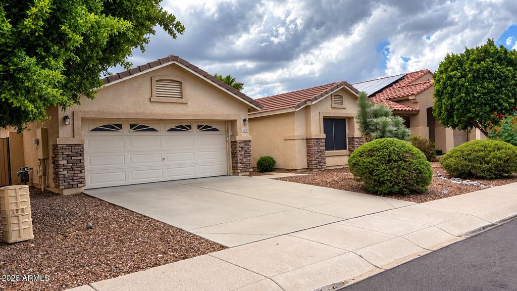 8025 W HARMONY Lane, Peoria, AZ 85382 — photo 3