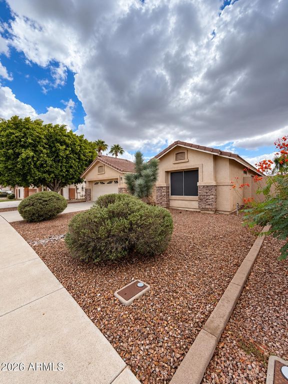 8025 W HARMONY Lane, Peoria, AZ 85382 — photo 4