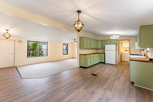 25 Cedar Lane, Sandwich, IL 60548