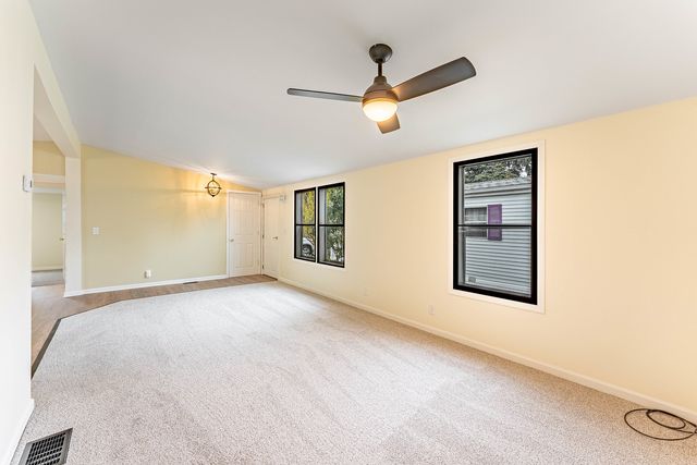 25 Cedar Lane, Sandwich, IL 60548
