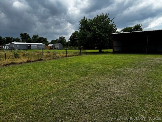 822 Church Road, Kemp, OK 74741