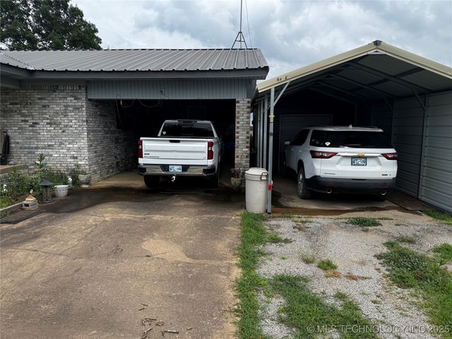 822 Church Road, Kemp, OK 74741