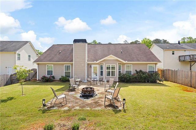 102 Autumn Brooke Trail, Dallas, GA 30157