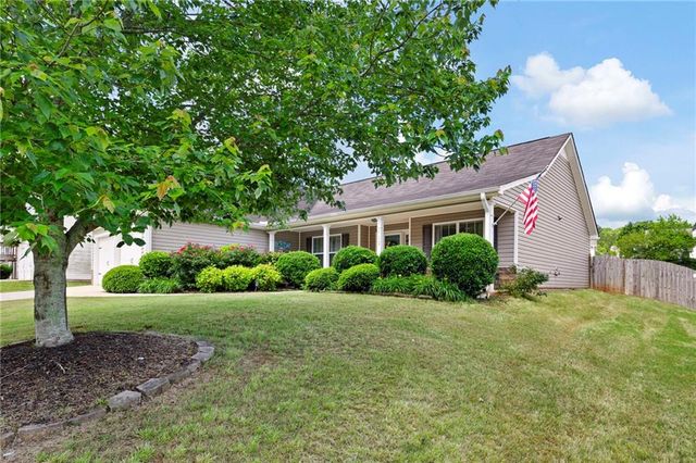102 Autumn Brooke Trail, Dallas, GA 30157