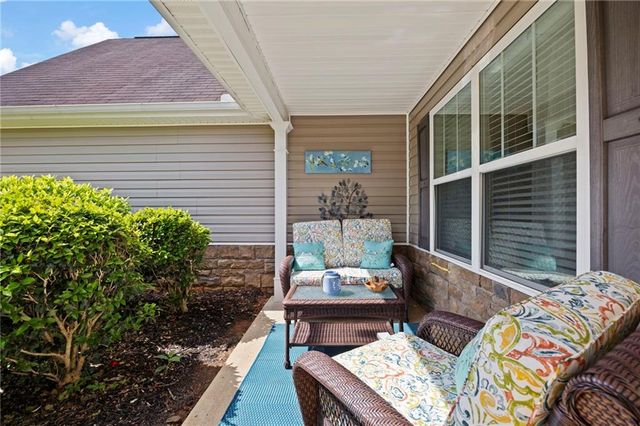 102 Autumn Brooke Trail, Dallas, GA 30157