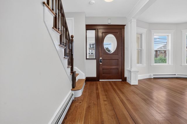 51 Metropolitan Ave, Boston, MA 02131