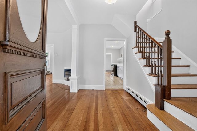 51 Metropolitan Ave, Boston, MA 02131