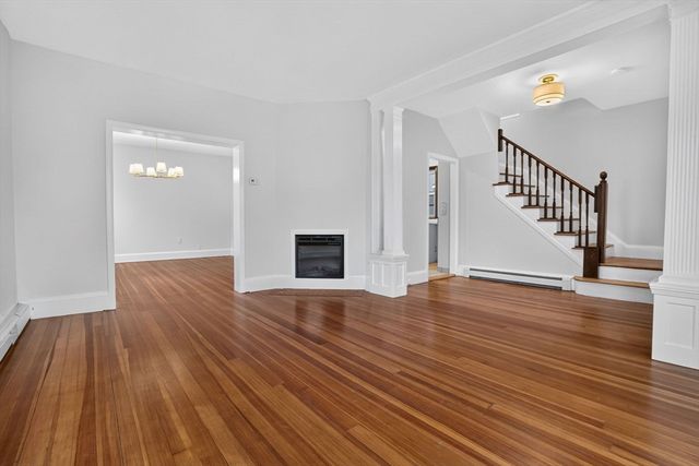 51 Metropolitan Ave, Boston, MA 02131
