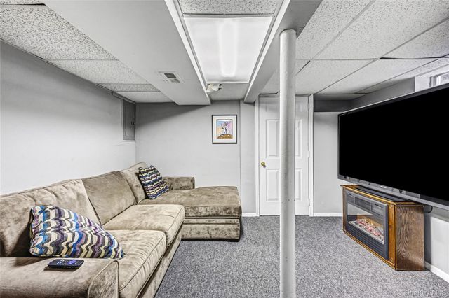 95 Sound Beach Boulevard, Sound Beach, NY 11789