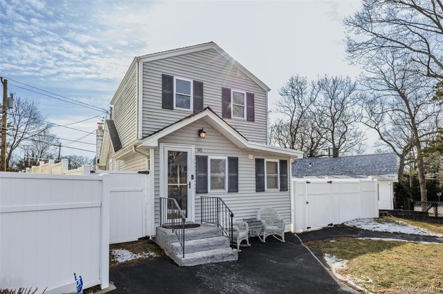 95 Sound Beach Boulevard, Sound Beach, NY 11789