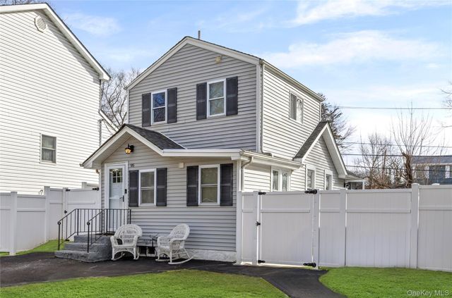 95 Sound Beach Boulevard, Sound Beach, NY 11789