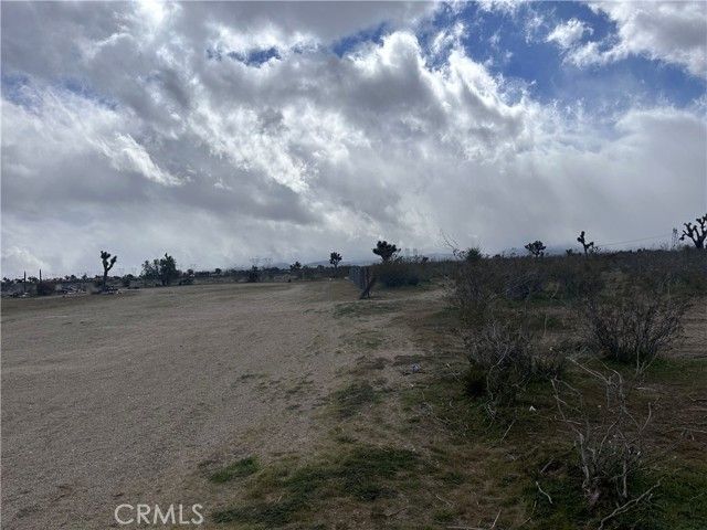 0 30980410, Phelan, CA 92371
