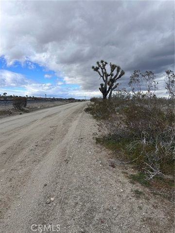 0 30980410, Phelan, CA 92371