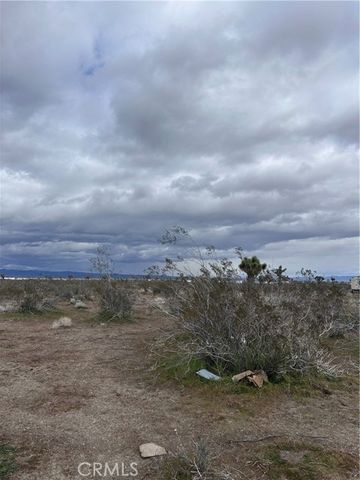 0 30980410, Phelan, CA 92371