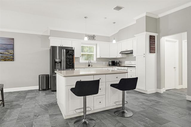 18597 Huckleberry Lane, Porter, TX 77365