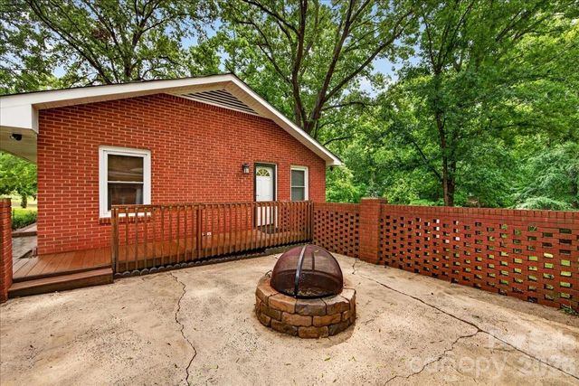 5001 Rehobeth Road, Waxhaw, NC 28173