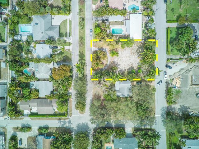 1118 S Palmway, Lake Worth Beach, FL 33460