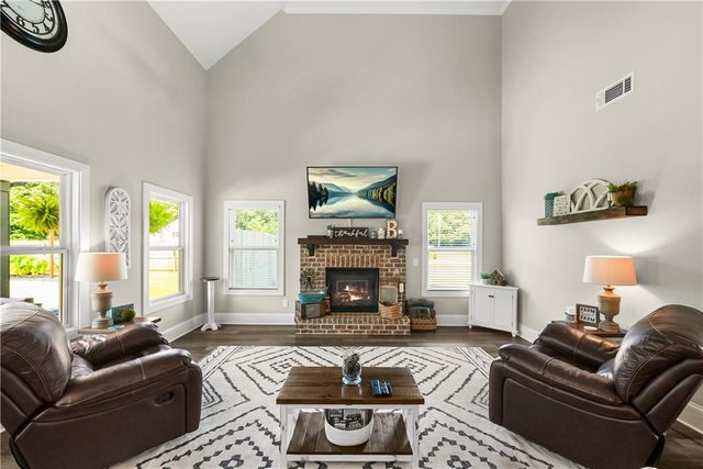 1538 E Lake Road, Mcdonough, GA 30252