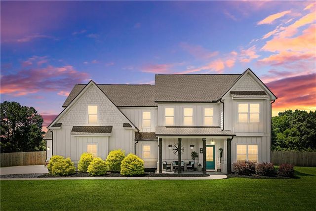 1538 E Lake Road, Mcdonough, GA 30252