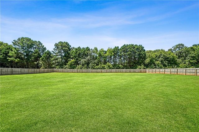 1538 E Lake Road, Mcdonough, GA 30252