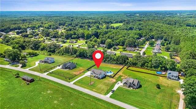 1538 E Lake Road, Mcdonough, GA 30252