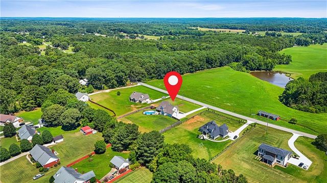 1538 E Lake Road, Mcdonough, GA 30252