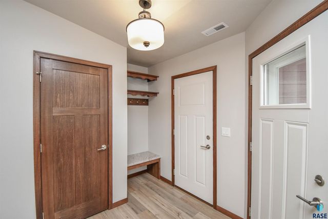 320 W Jameson St Street, Tea, SD 57064