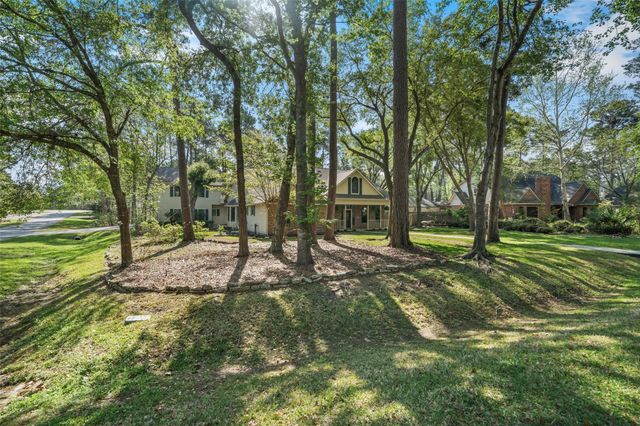 2400 Hollowbrook Lane, Conroe, TX 77384