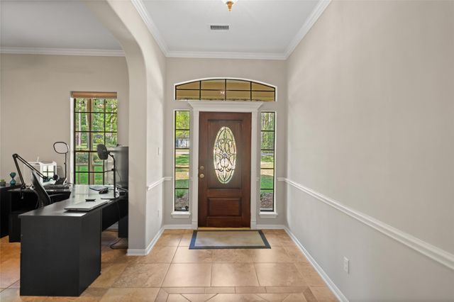 2400 Hollowbrook Lane, Conroe, TX 77384