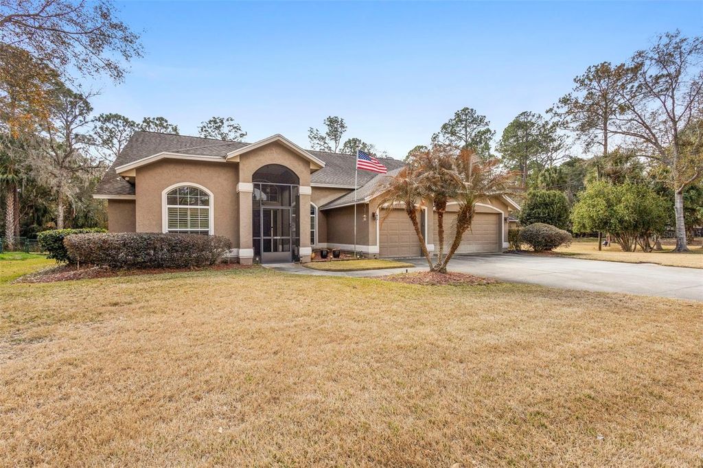 1012 PINE TREE DRIVE, Eustis, FL 32726