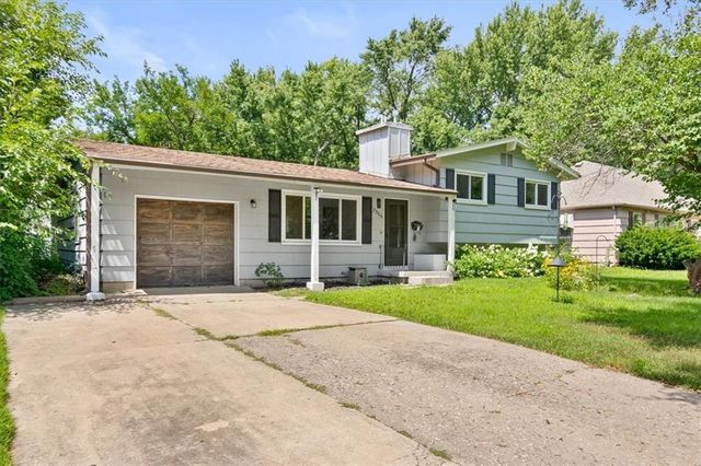 7306 Larsen Lane, Shawnee, KS 66203