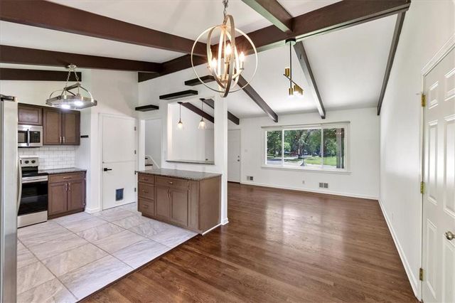 7306 Larsen Lane, Shawnee, KS 66203