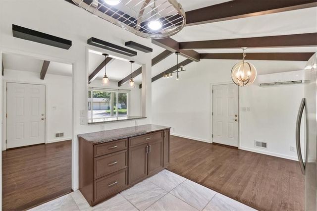7306 Larsen Lane, Shawnee, KS 66203