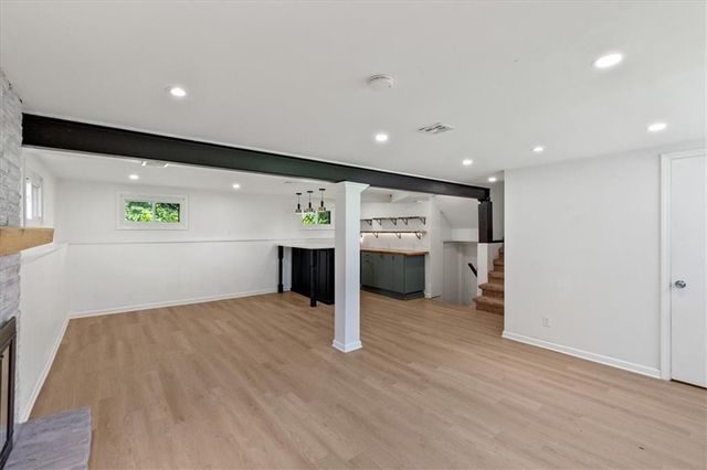7306 Larsen Lane, Shawnee, KS 66203