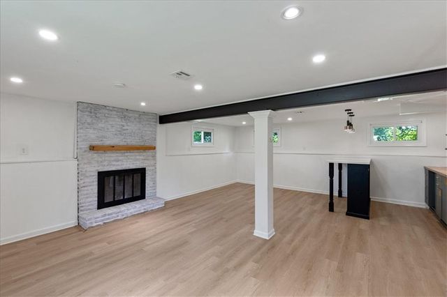 7306 Larsen Lane, Shawnee, KS 66203