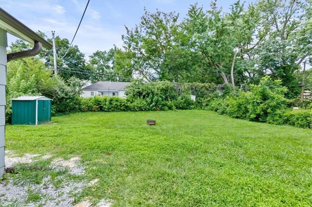 7306 Larsen Lane, Shawnee, KS 66203