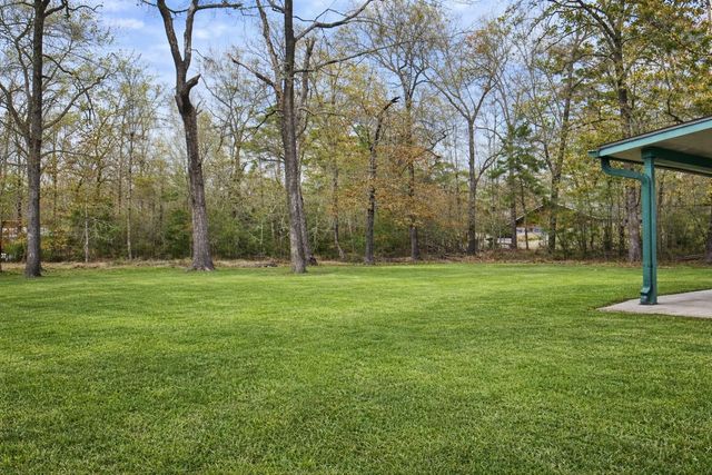 244 Deer Trail Lane, Onalaska, TX 77360