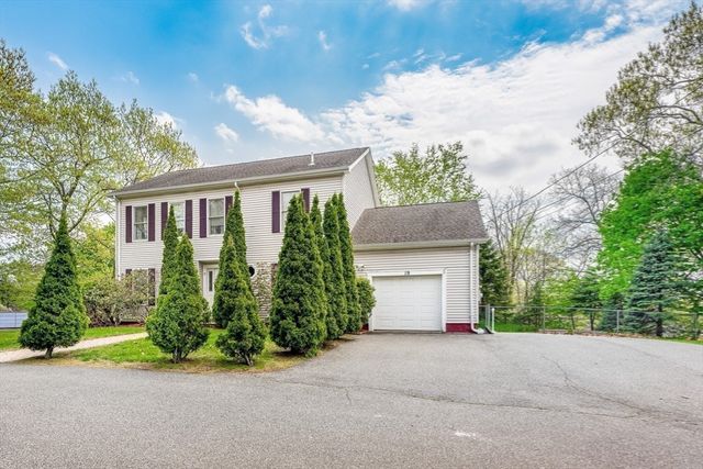 19 Pinehurst Ave, Saugus, MA 01906