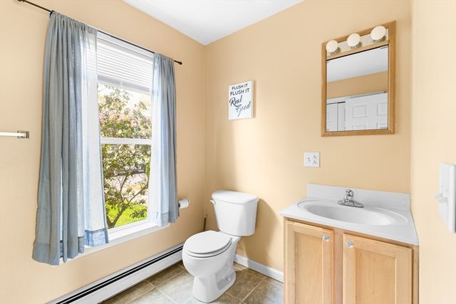 19 Pinehurst Ave, Saugus, MA 01906