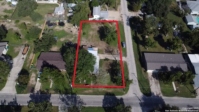 601 Berlin Street, Castroville, TX 78009