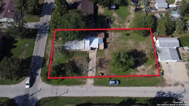 601 Berlin Street, Castroville, TX 78009