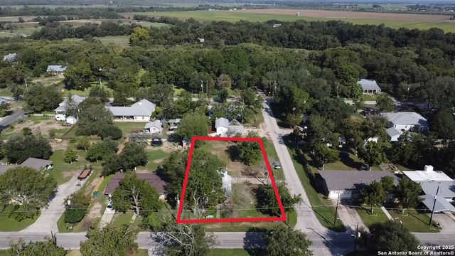 601 Berlin Street, Castroville, TX 78009