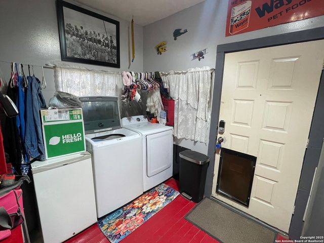 601 Berlin Street, Castroville, TX 78009