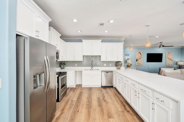 92 Woodward Street, Destin, FL 32541