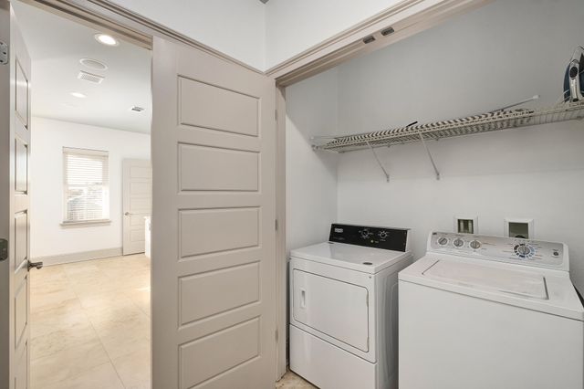 92 Woodward Street, Destin, FL 32541
